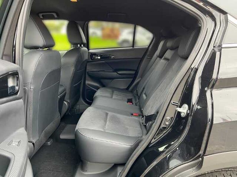 Mitsubishi Eclipse Cross PLUS 2.4 PHEV AT Allrad Navi Sitzheiz. Parksensoren hinten PLUS PHEV Allrad EU6d PDC LED Navigation SHZ