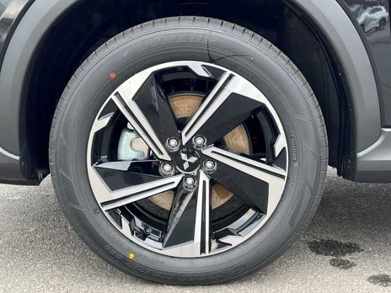 Mitsubishi Eclipse Cross PLUS 2.4 PHEV AT Allrad Navi Sitzheiz. Parksensoren hinten PLUS PHEV Allrad EU6d PDC LED Navigation SHZ