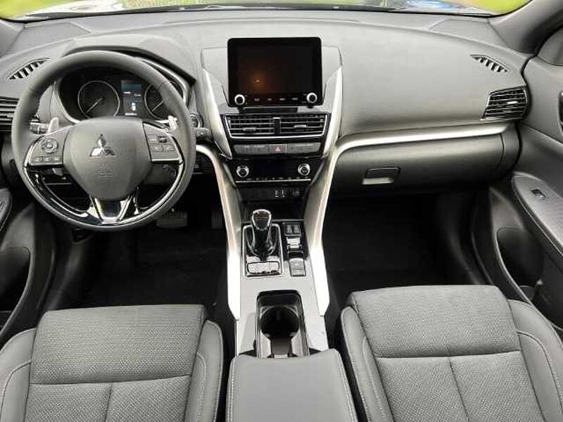 Mitsubishi Eclipse Cross PLUS 2.4 PHEV AT Allrad Navi Sitzheiz. Parksensoren hinten PLUS PHEV Allrad EU6d PDC LED Navigation SHZ