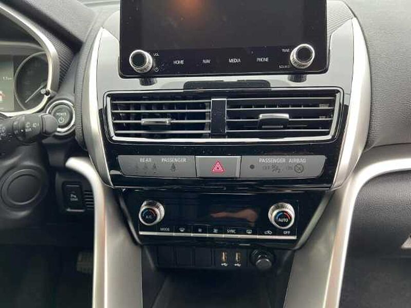 Mitsubishi Eclipse Cross PLUS 2.4 PHEV Allrad PDC LED Navigation SHZ Auslaufmodell Aktion PLUS PHEV Allrad EU6d PDC LED Navigation SHZ