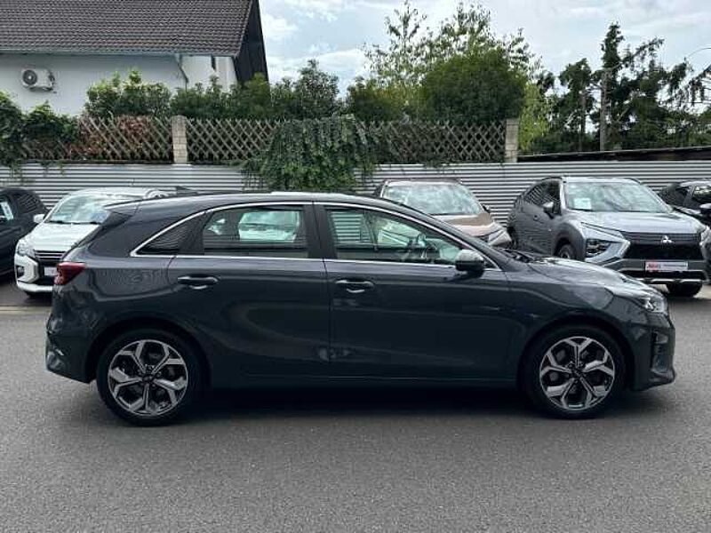 Kia Cee'd Spirit 1.5 T-GDI Automatik Navi, Park-Distance, Sitzheizung Ceed