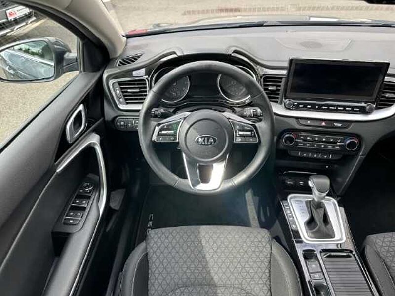 Kia Cee'd Spirit 1.5 T-GDI Automatik Navi, Park-Distance, Sitzheizung Ceed