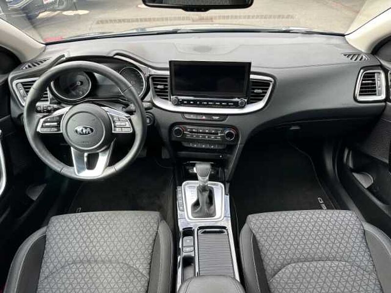 Kia Cee'd Spirit 1.5 T-GDI Automatik Navi, Park-Distance, Sitzheizung Ceed
