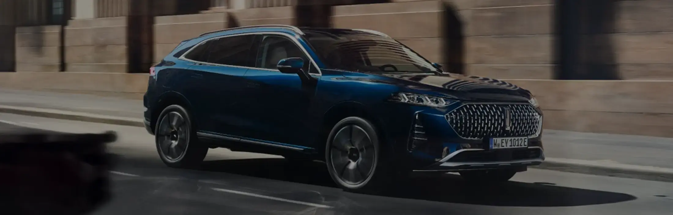 as Bild zeigt den GWM Wey 5 Luxury von der Seite