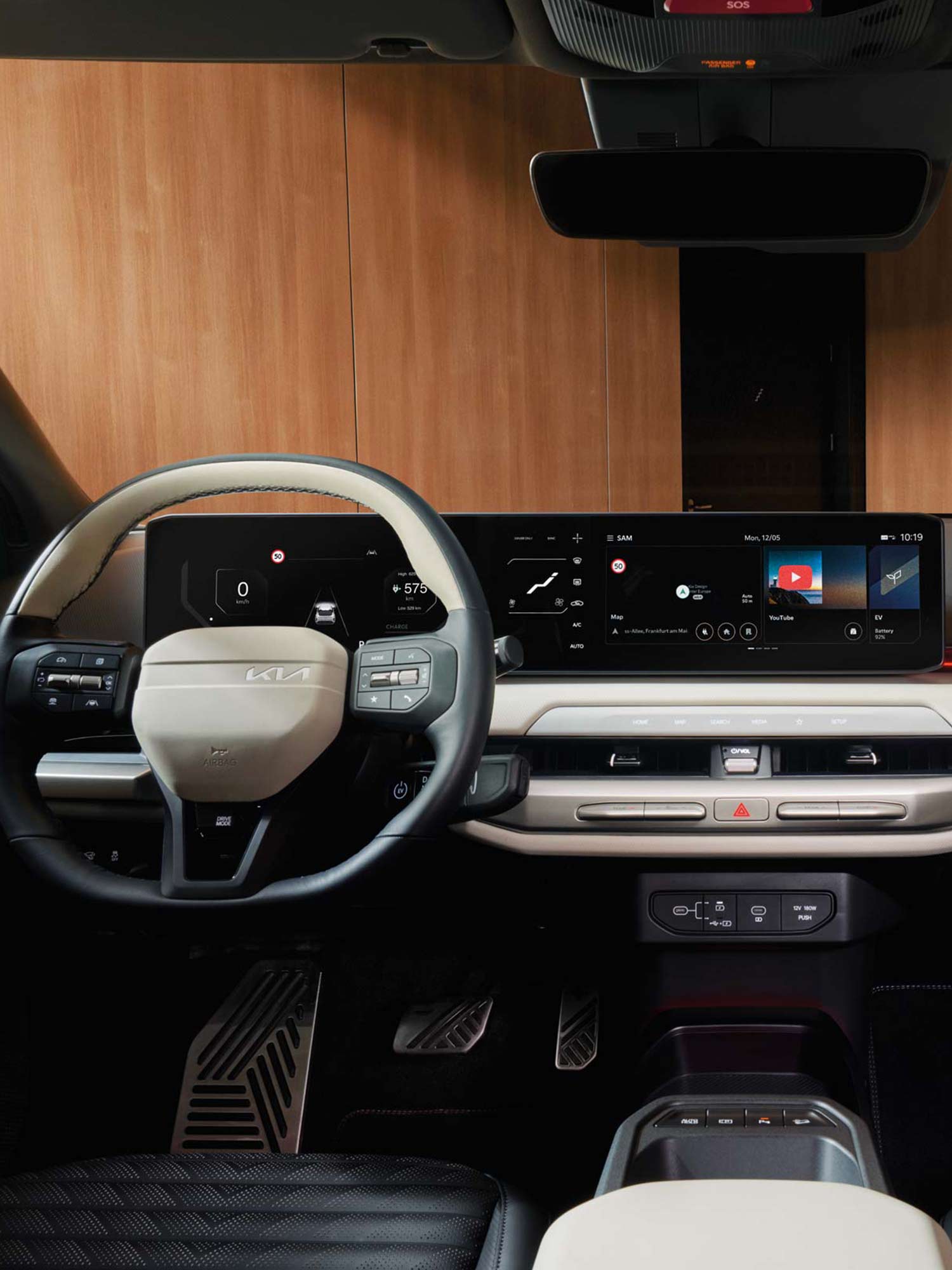 Das Bild zeigt die Rückansicht des Autos im Detail.