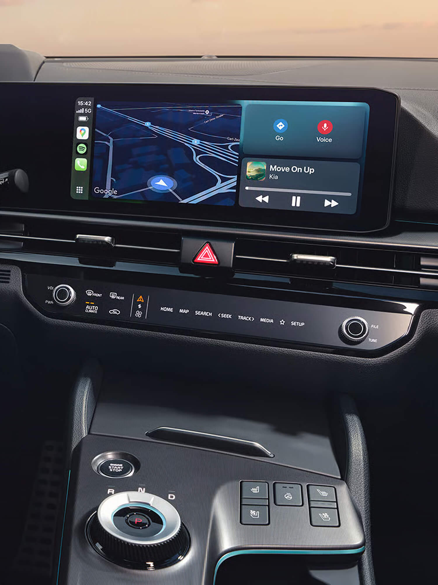 Das Bild zeigt die Rückansicht des Autos im Detail.