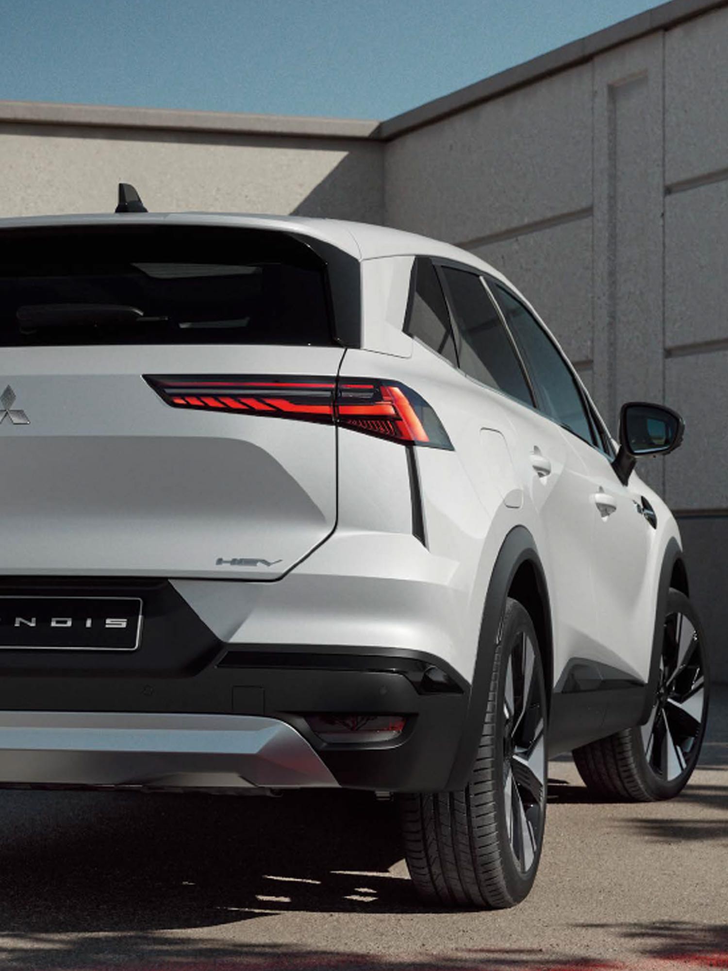 Das Bild zeigt das Hecklicht des Mitsubishi Grandis